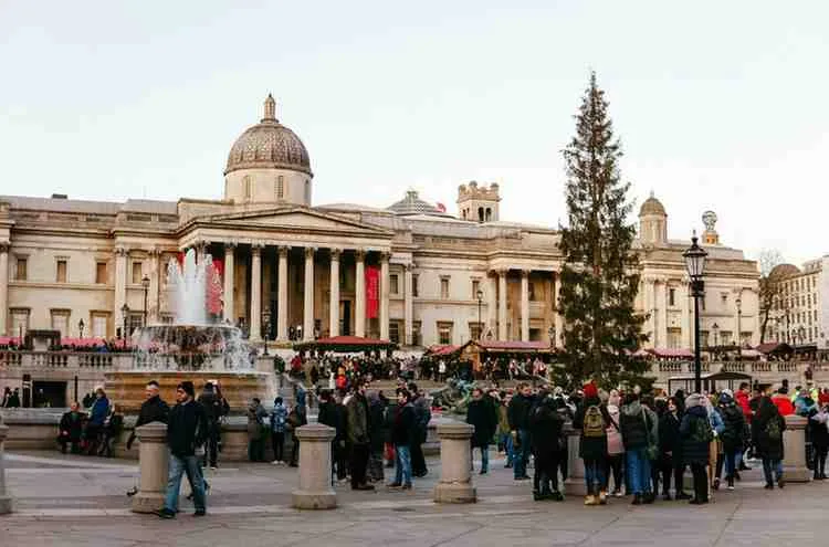 Your Ultimate London Vacation: Top Spots, Hotels & Flights 5 Must-see London attractions